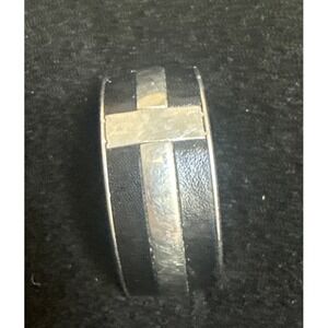 Mens Vintage Stainless Steel Cross Band Ring Black Leather Inlay Religious Sz 6